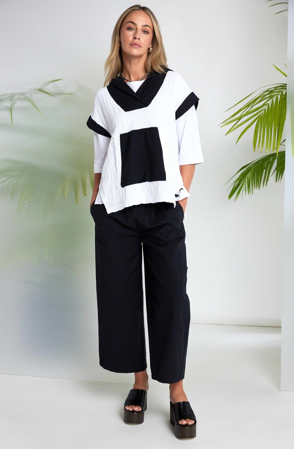 Monochrome Embossed Jacquard Hooded Top