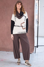 Sand and Black Cube Design Relaxed Top