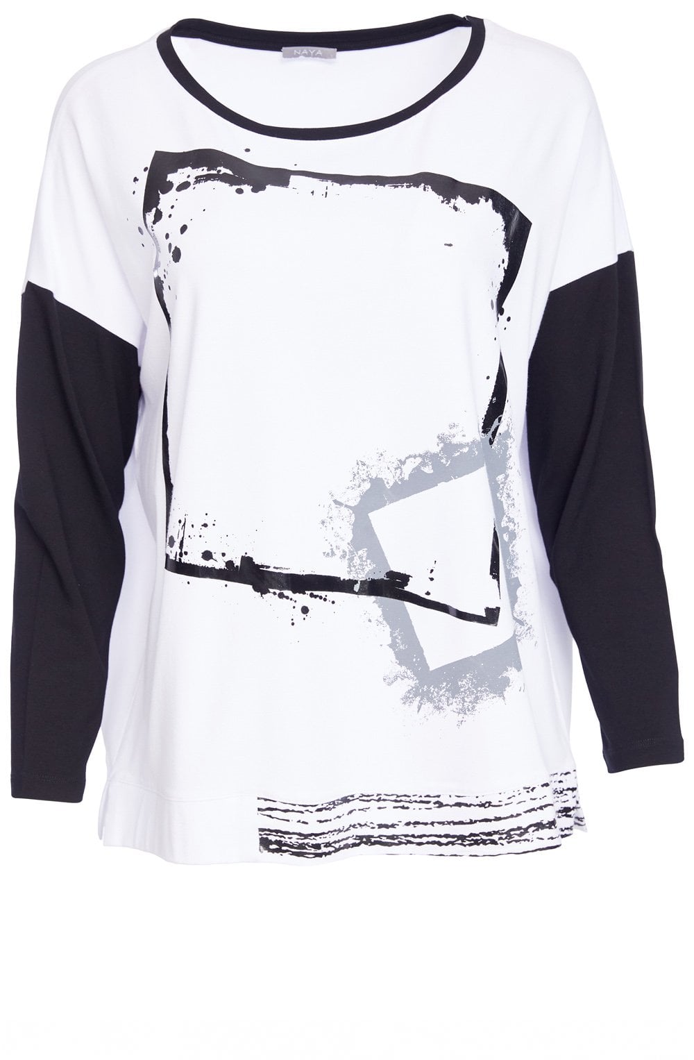 White and Black Cube Design Relaxed Top