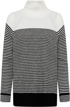 Black & White Houndstooth Jumper