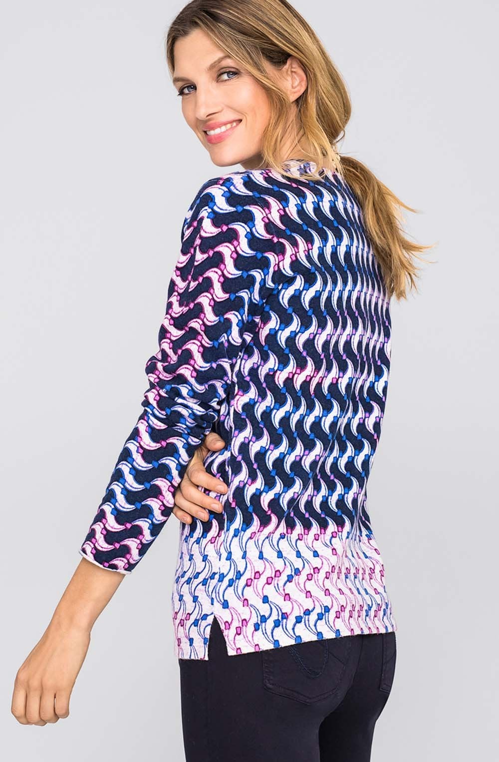 Fine Knit Patterned Sweater