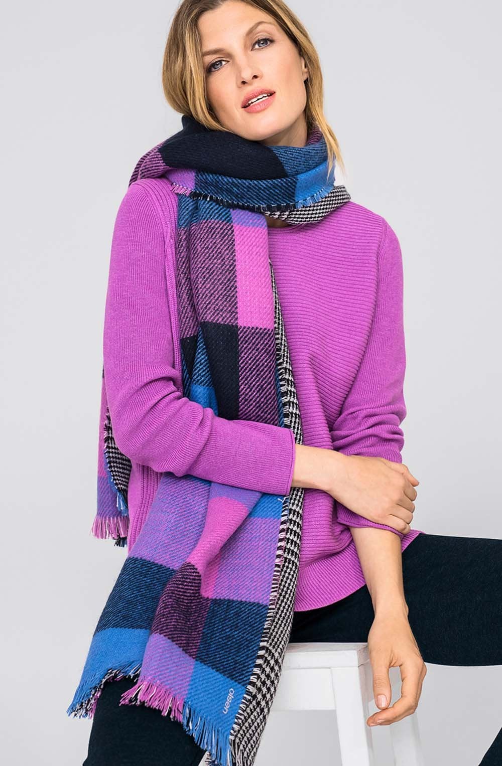 Oversized Check Scarf