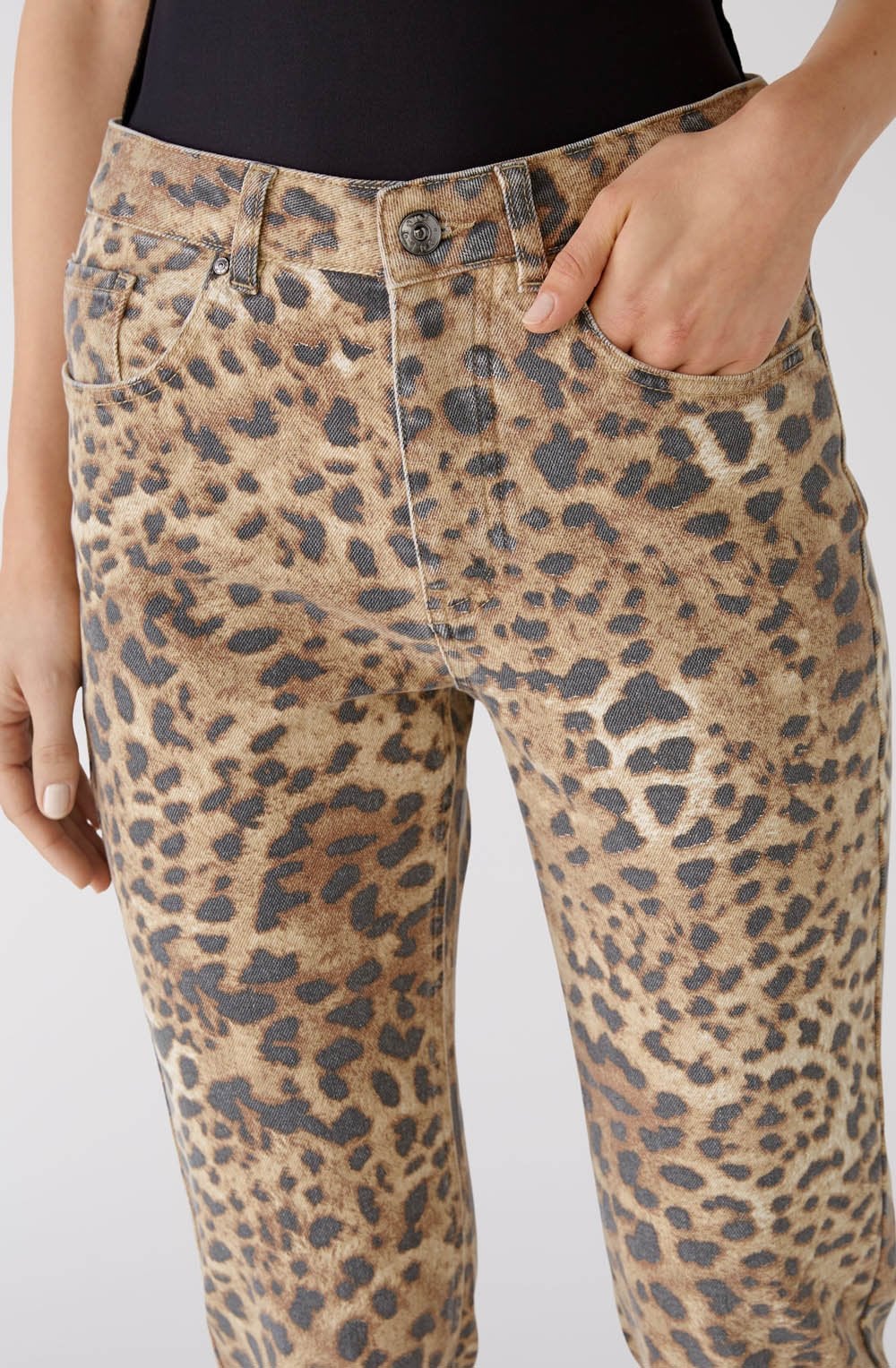 Animal Print Relaxed Tapered Jeans
