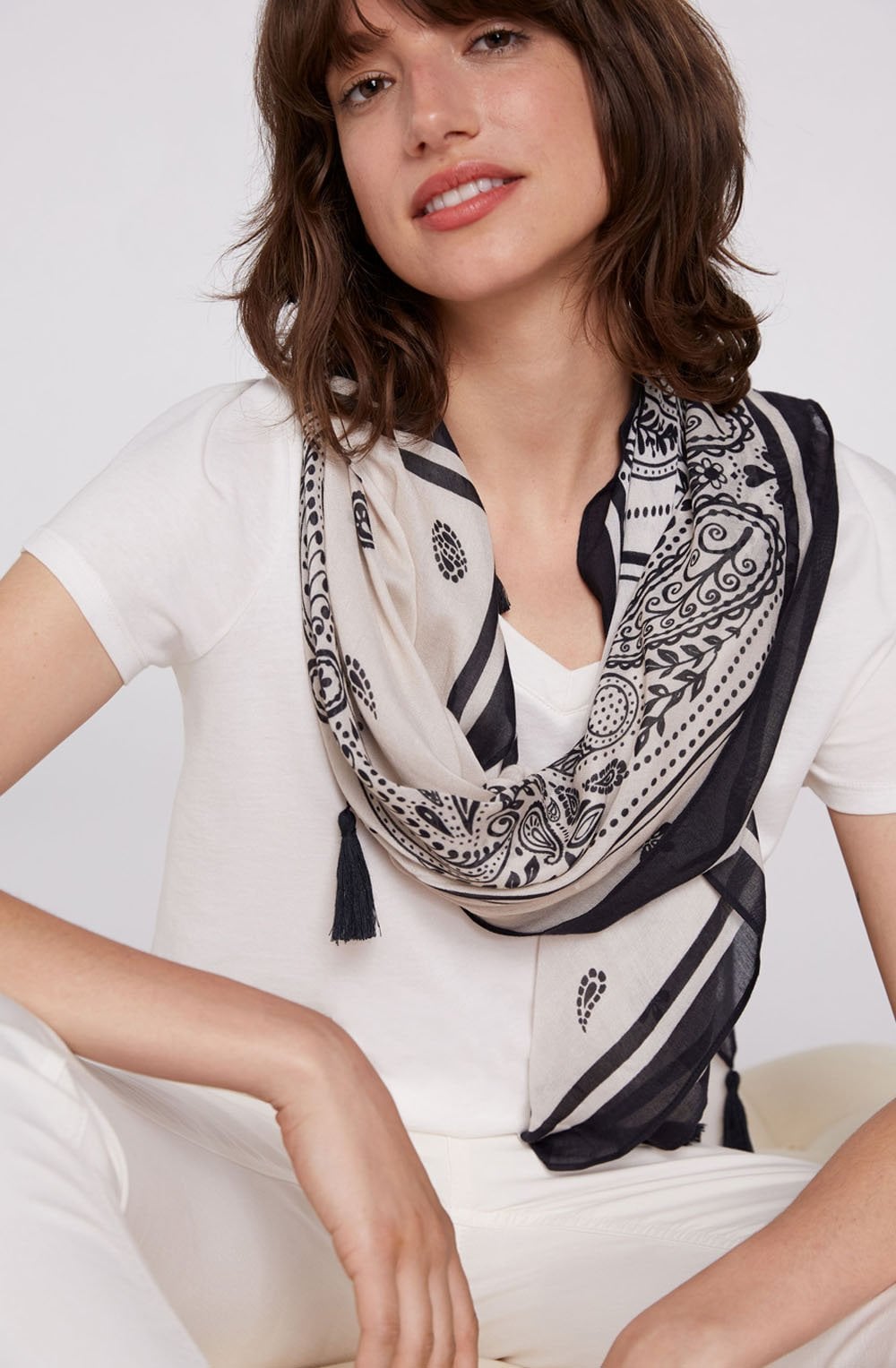 Black & Cream Paisley Scarf