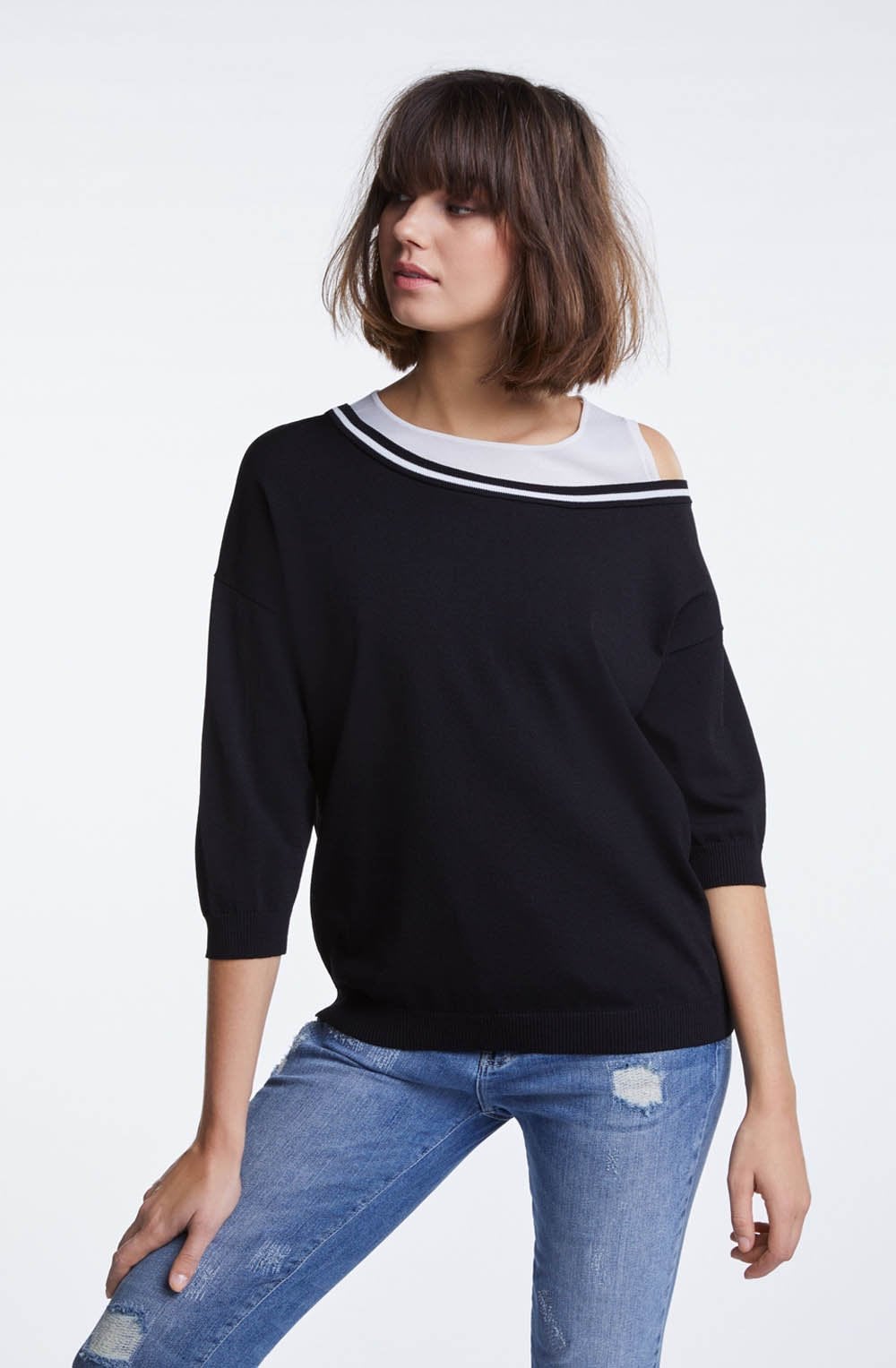 Black Dropped Shoulder Top
