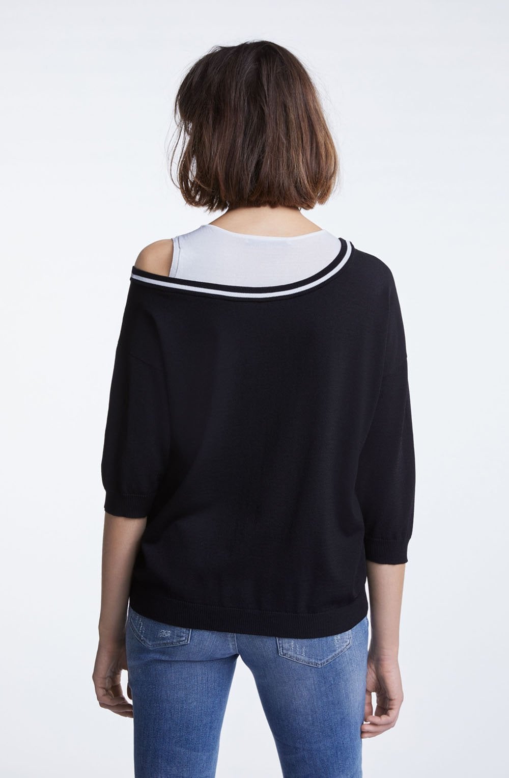 Black Dropped Shoulder Top