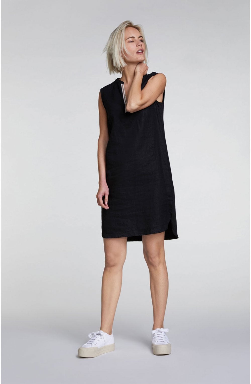 Black Linen Jewelled Detailed Dress