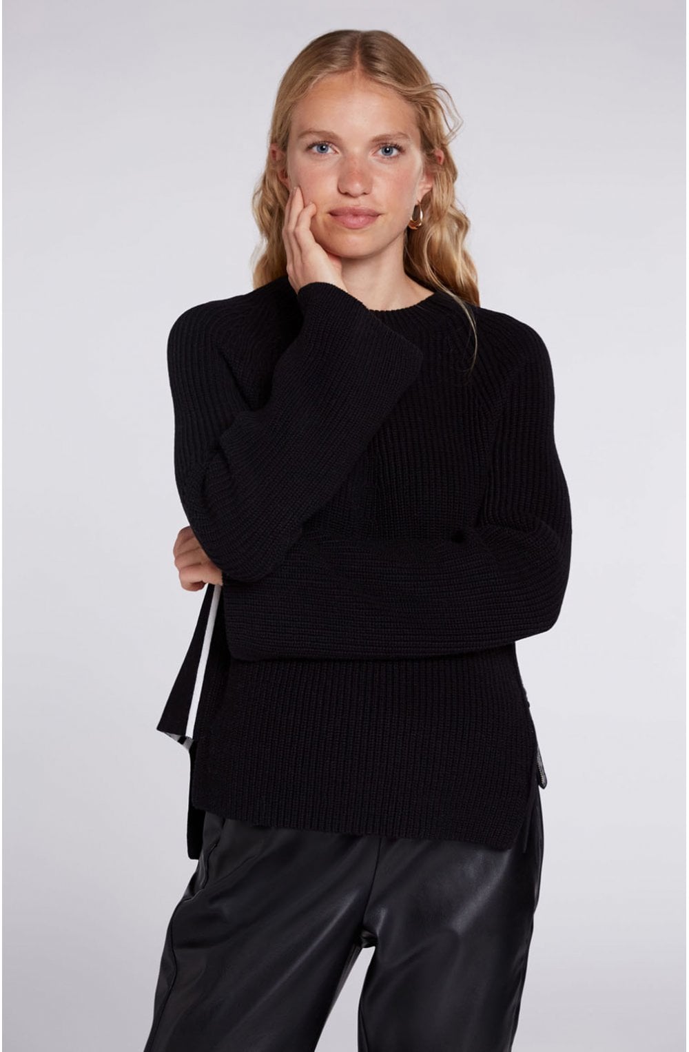 Black Ribbed Knit Jumper