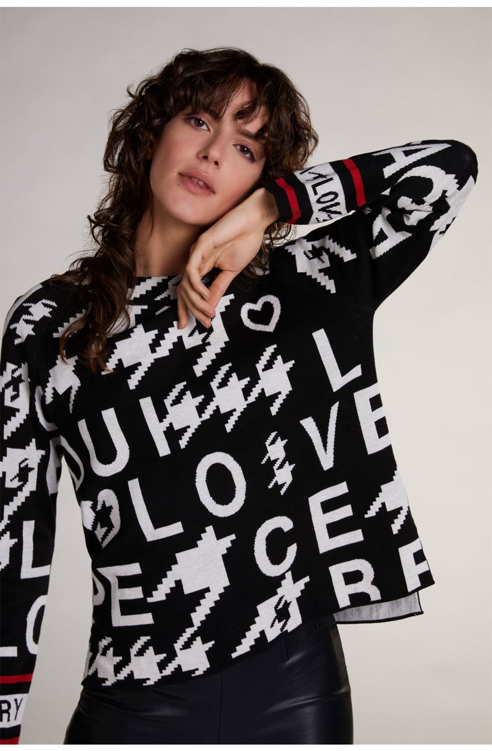 Black & White Bold Print Jumper