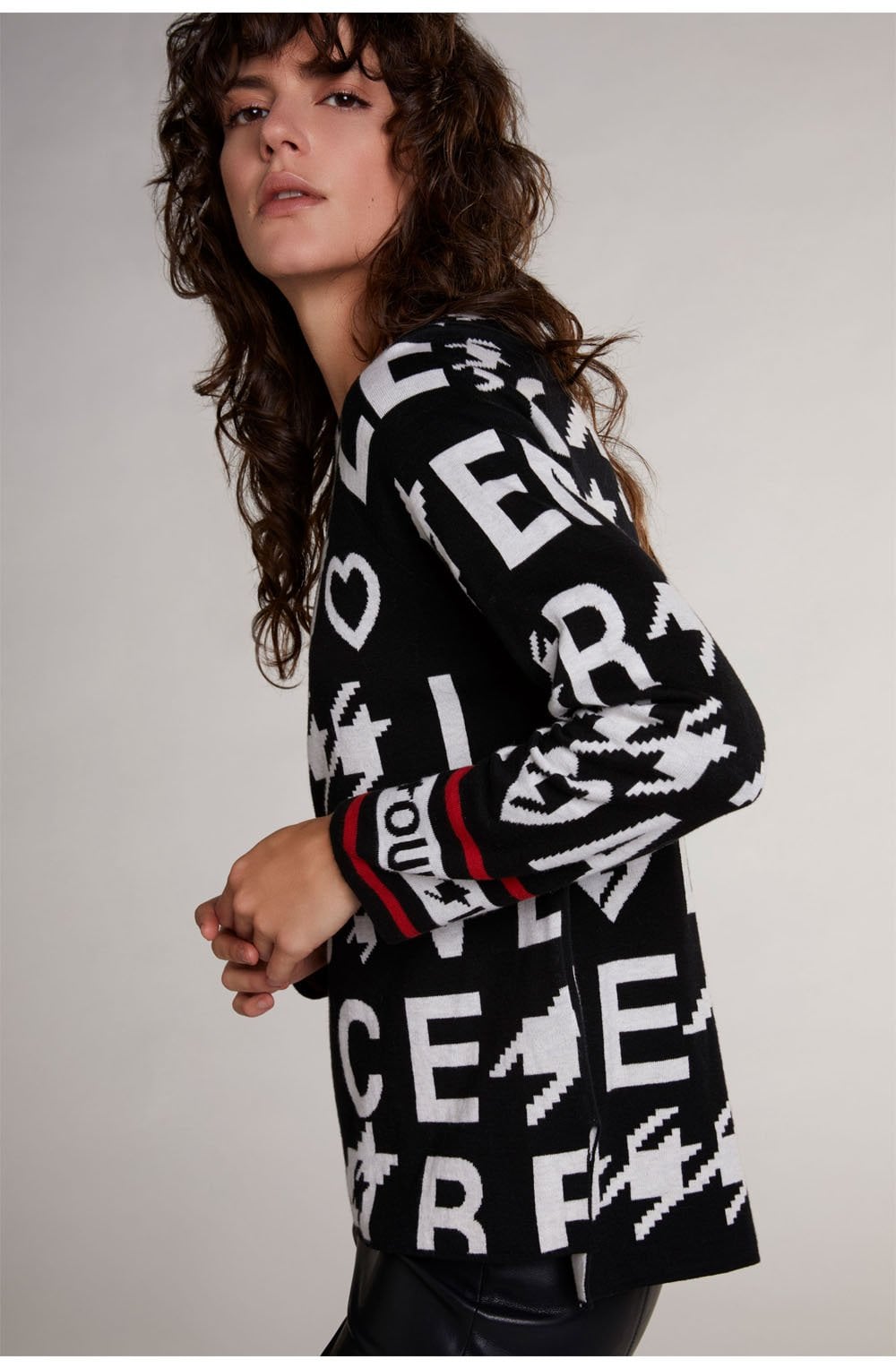 Black & White Bold Print Jumper