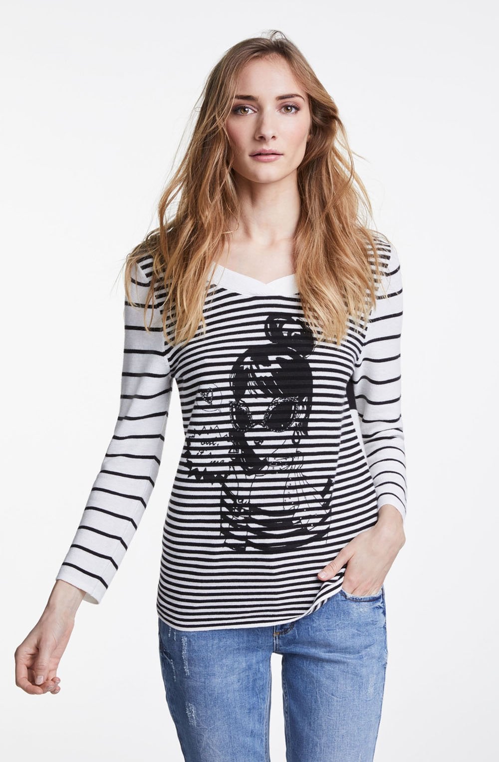 Black & White Contrasting Striped Jumper