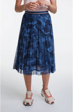 Blue Patterned Pleated Skirt