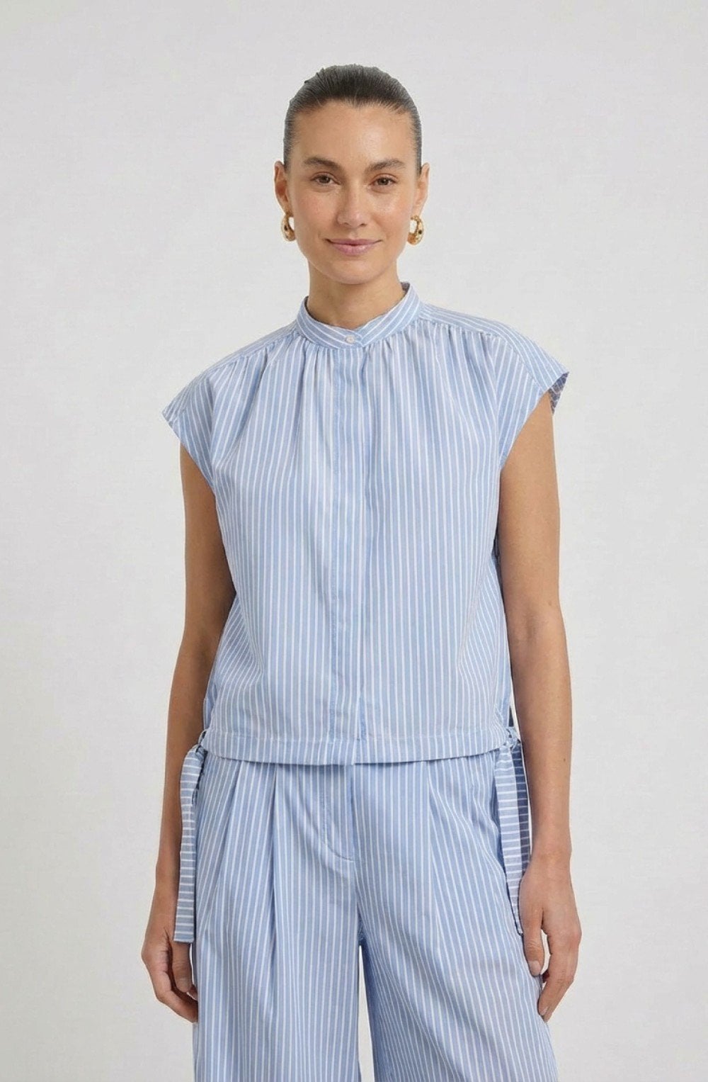 Blue & White Stripe Sleeveless Blouse