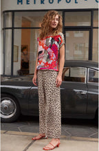 Bold Design Top