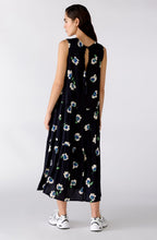 Bold Floral Print Tiered Maxi Dress