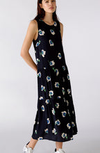Bold Floral Print Tiered Maxi Dress