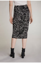 Bold Print Knit Skirt