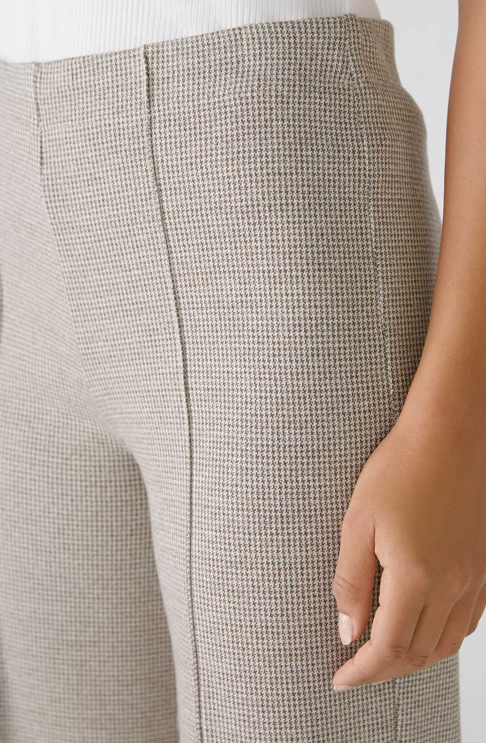 Brown Off White Houndstooth Slip On Trousers