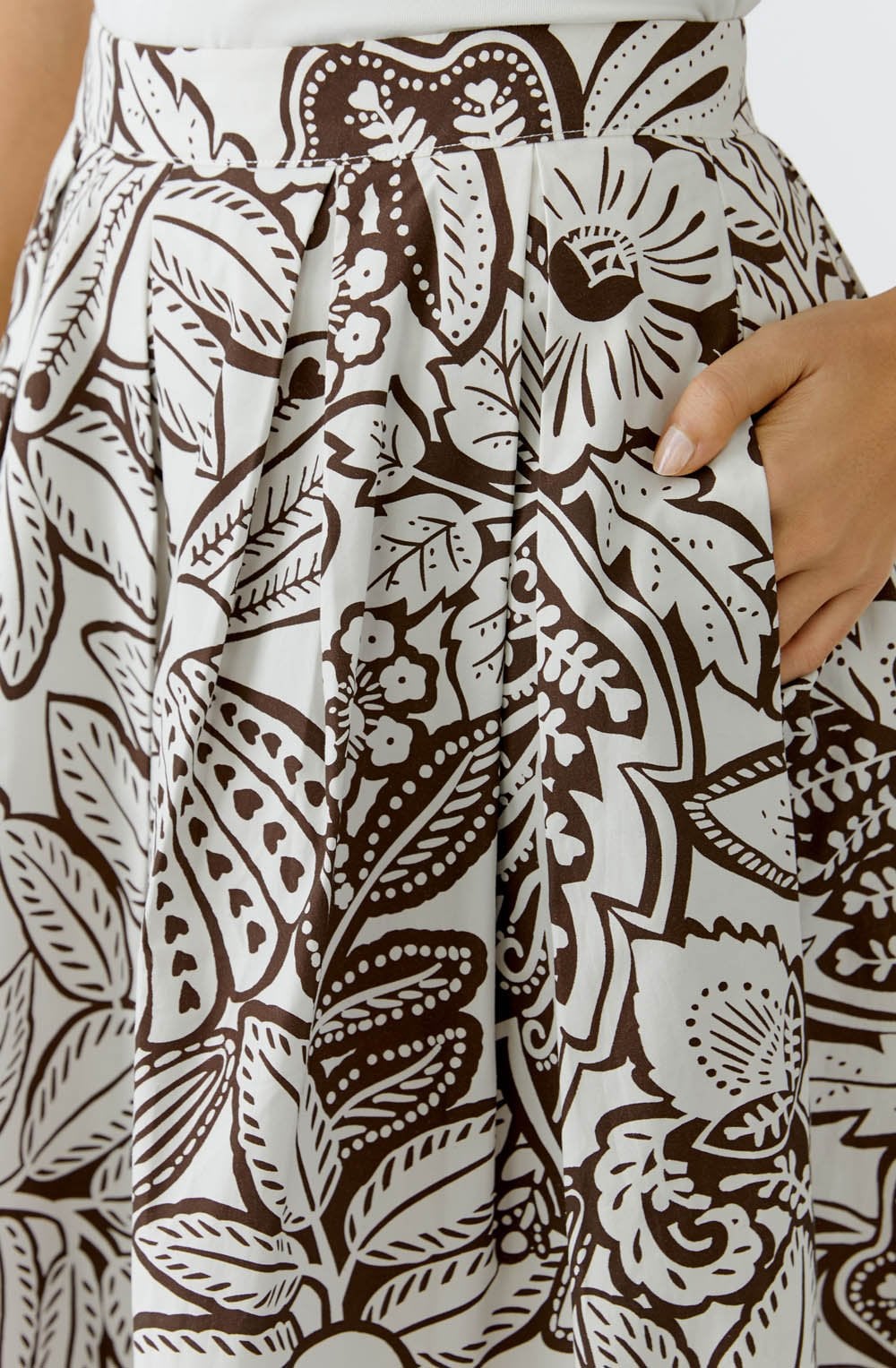 Brown & White Floral Print Skirt