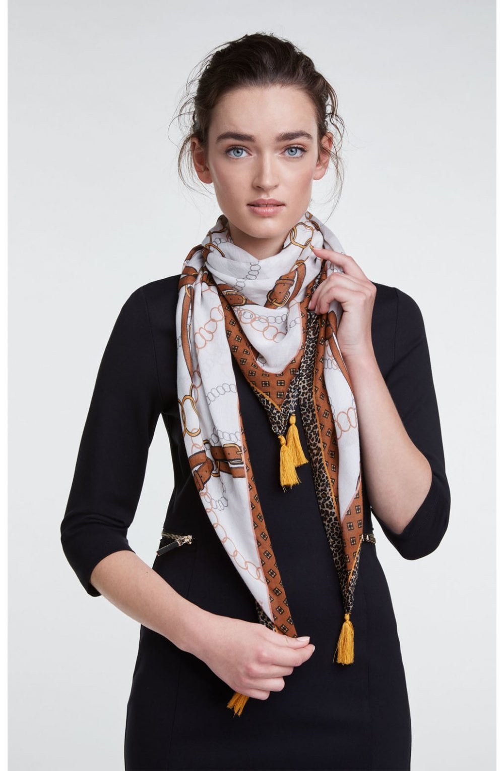 Chain Belt Print Scarf