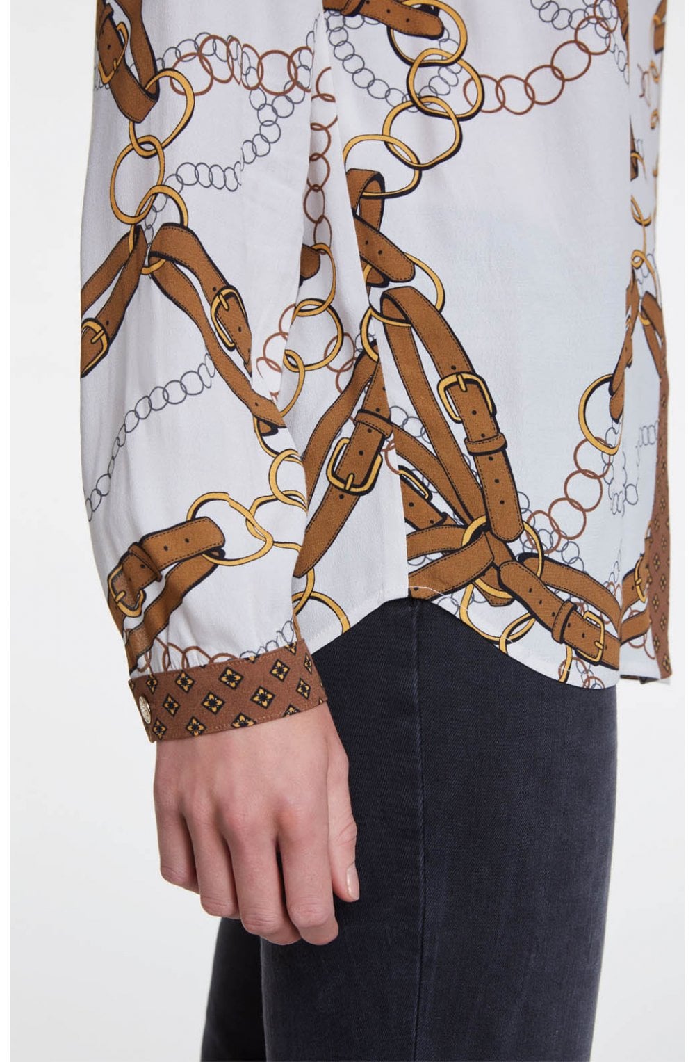 Chain Blelt Print Blouse
