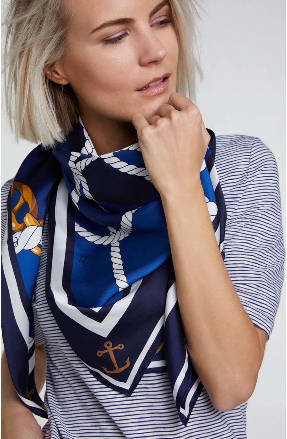 Chain & Rope Design Scarf