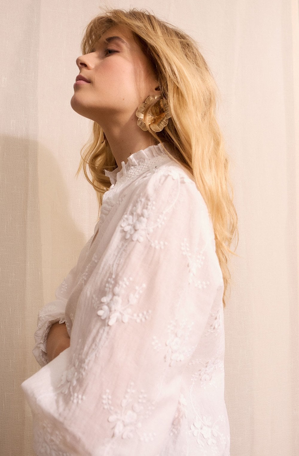 Cloud Dancer Floral Appliqué Blouse