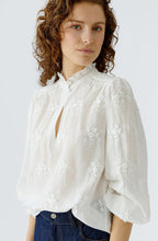 Cloud Dancer Floral Appliqué Blouse