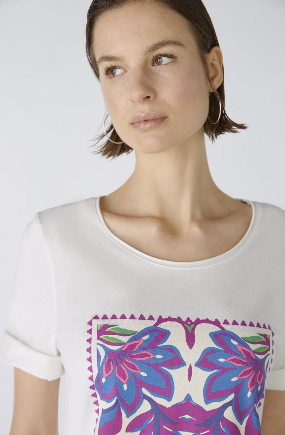 Cloud Dancer T Shirt With Floral Motif