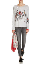 Contrasting Bold Design Sweater