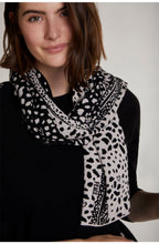 Dalmatian Print Knit Scarf