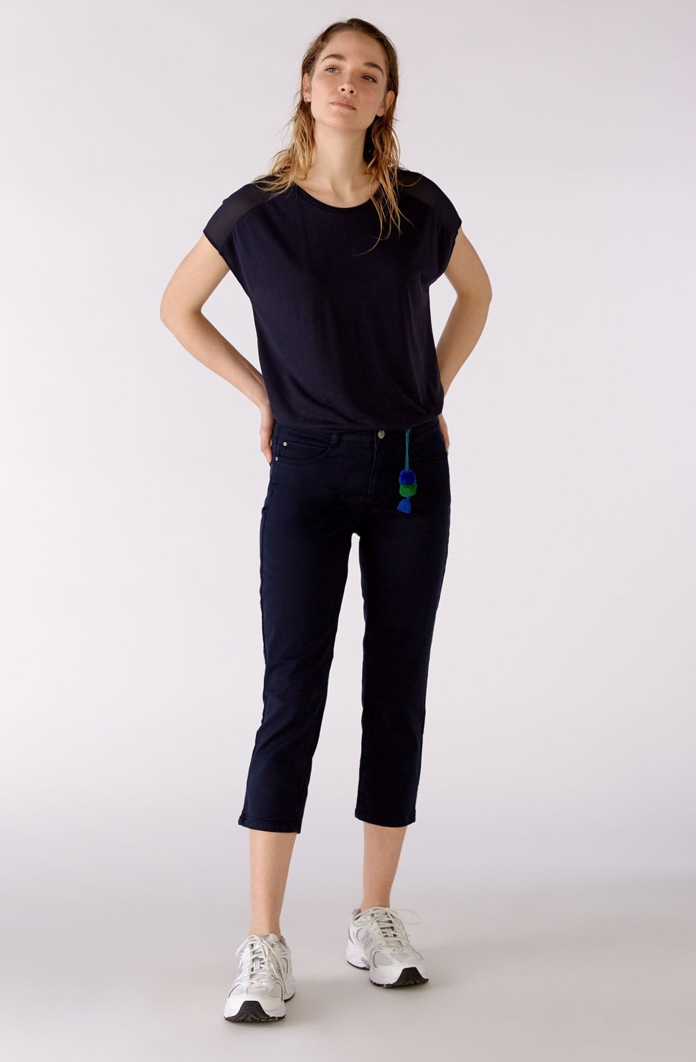 Dark Blue Cropped Mid Waist Jeans