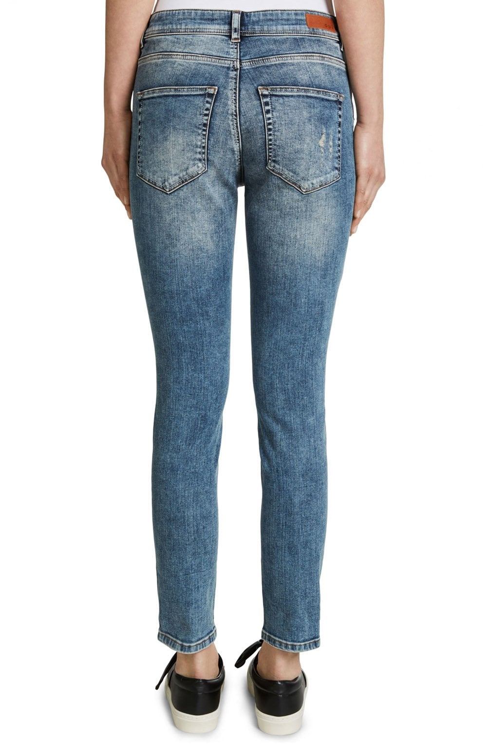 Distressed Pearl Detailed Jeans