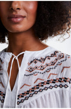 Embroidered Detailed Blouse