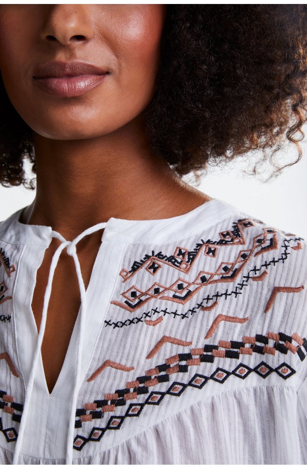 Embroidered Detailed Blouse
