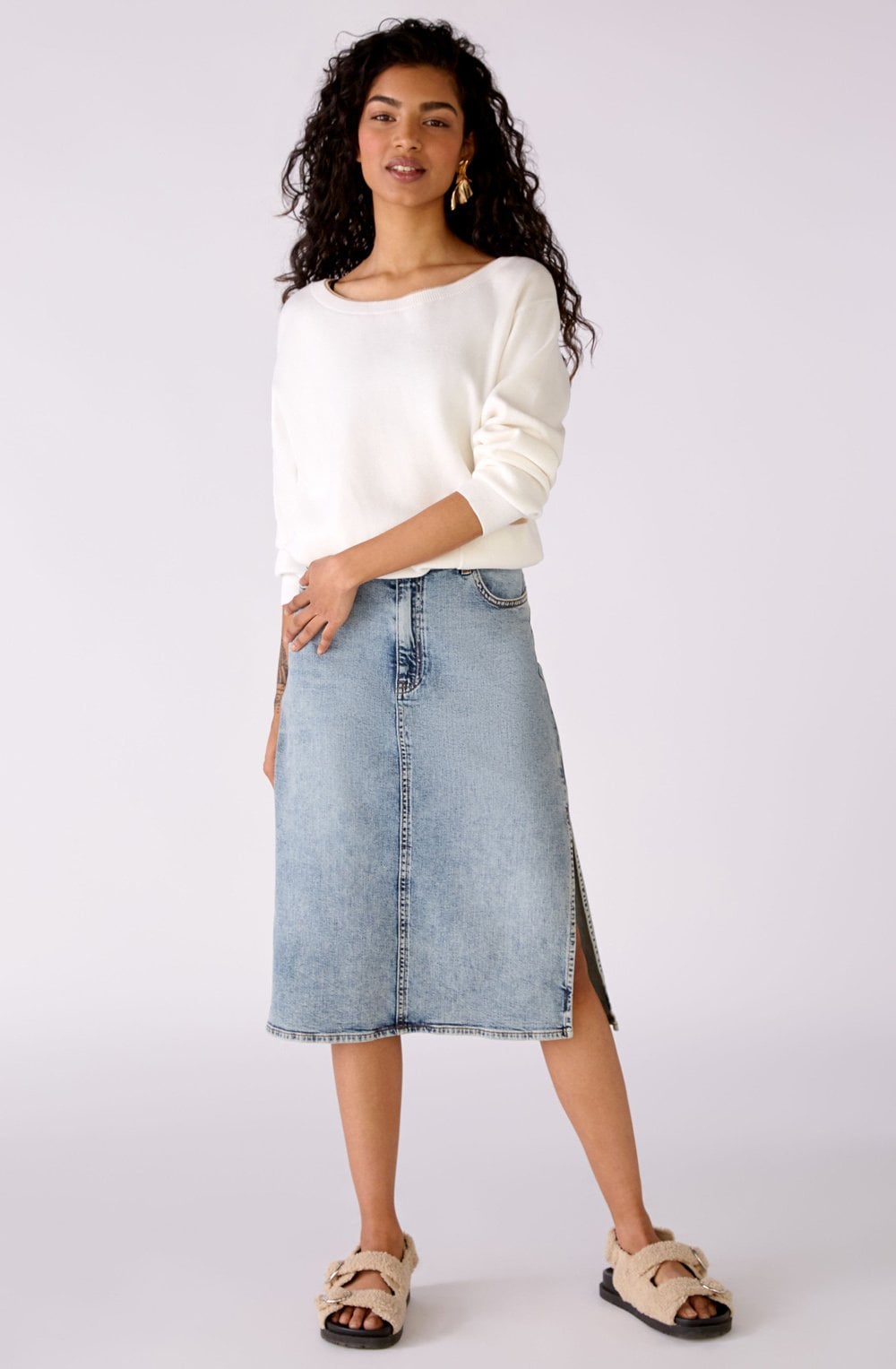 Fine Knit Jumper with Delicate Checked Back Design