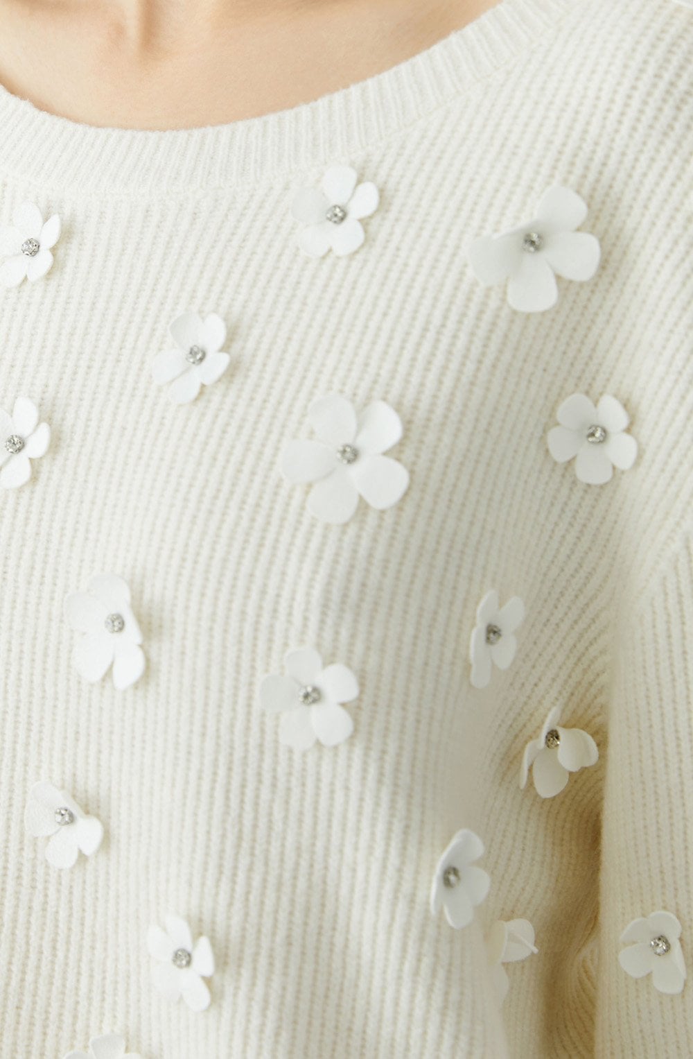 Gardenia Appliqued Flowers Jumper
