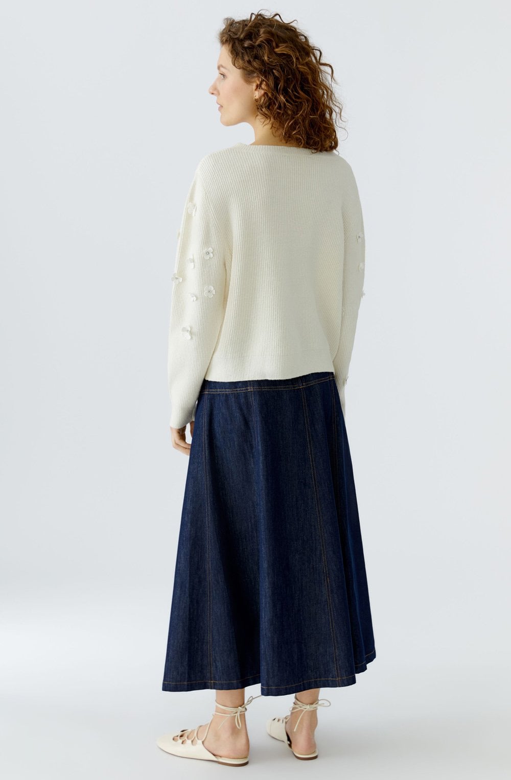 Gardenia Appliqued Flowers Jumper
