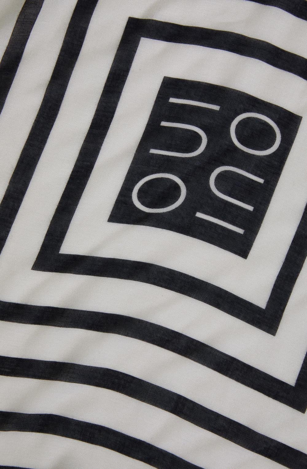 Geometric Print Scarf