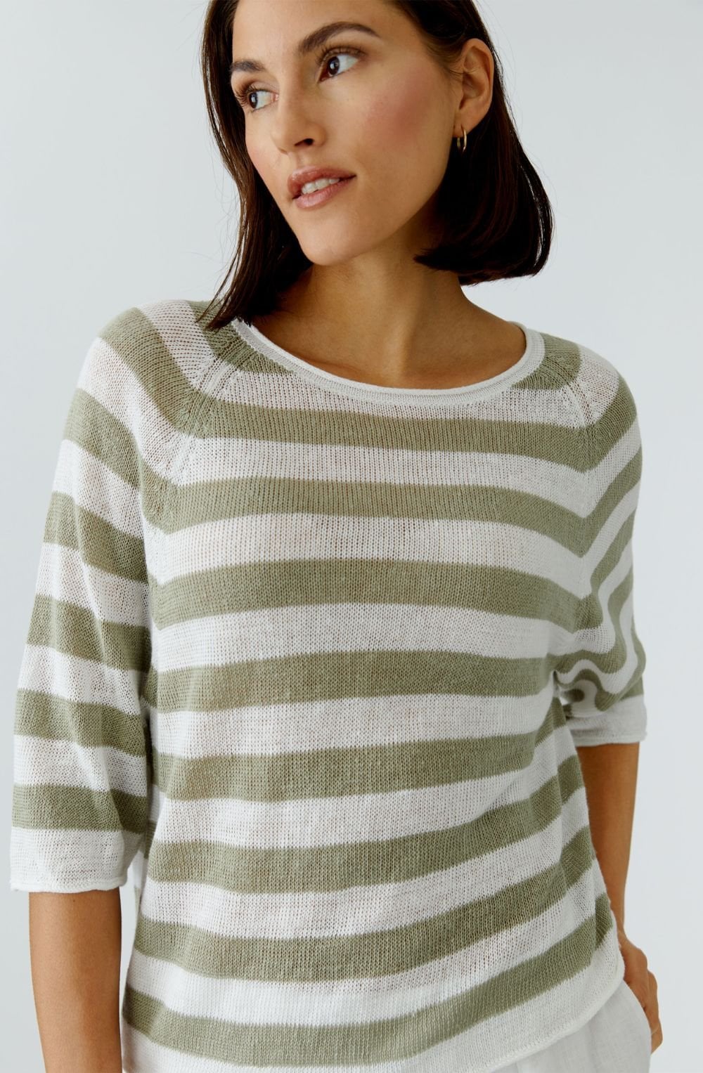 Green and White Linen Sleeve Pullover