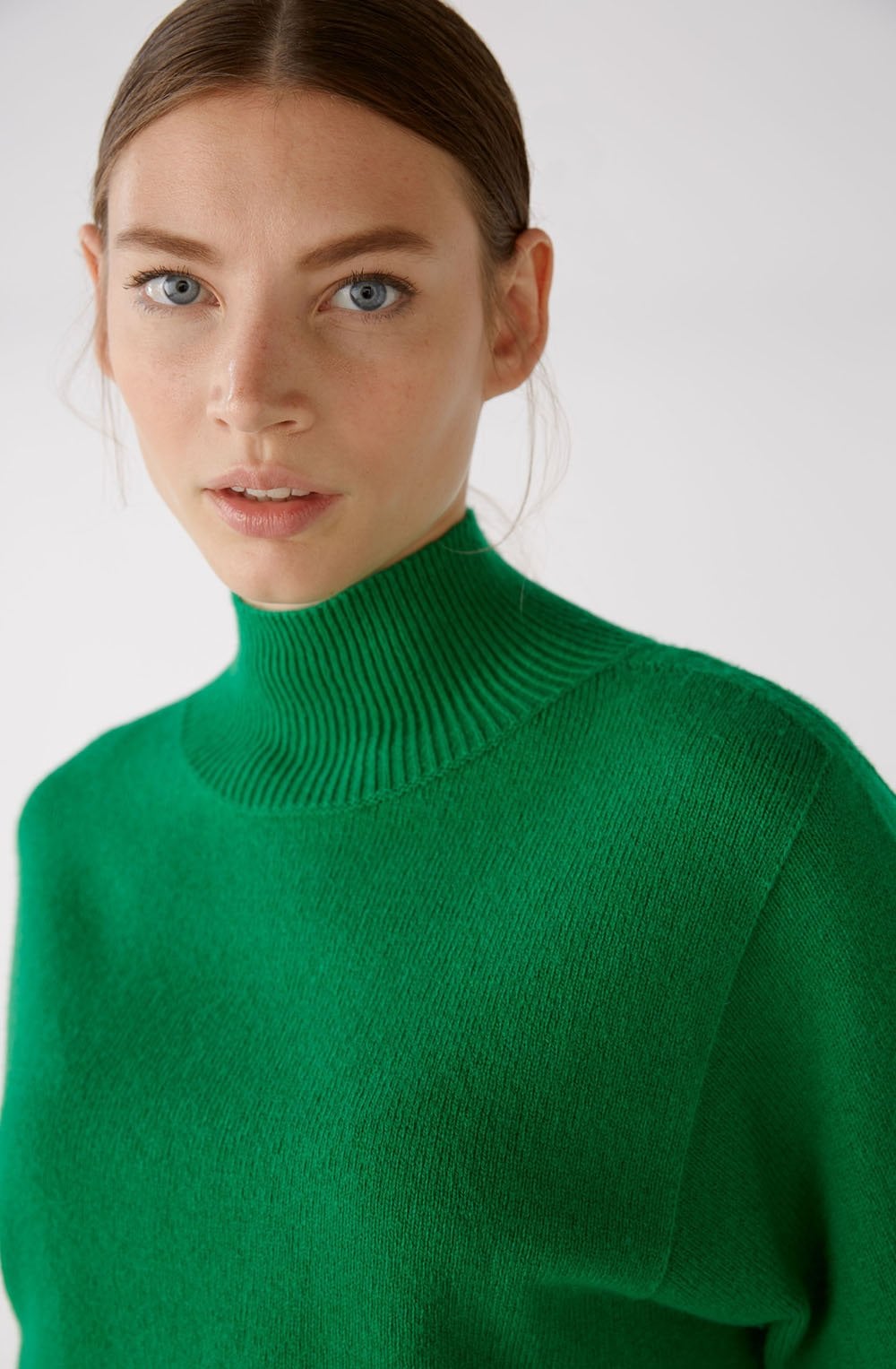 Green High Neck Seamless Jumper