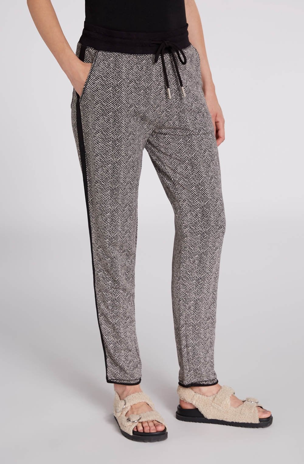 Herringbone Print Trouser
