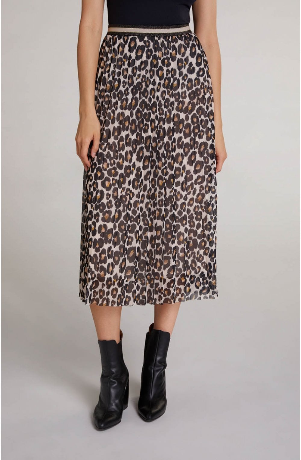 Leopard Print Pleated Skirt