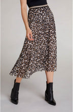 Leopard Print Pleated Skirt