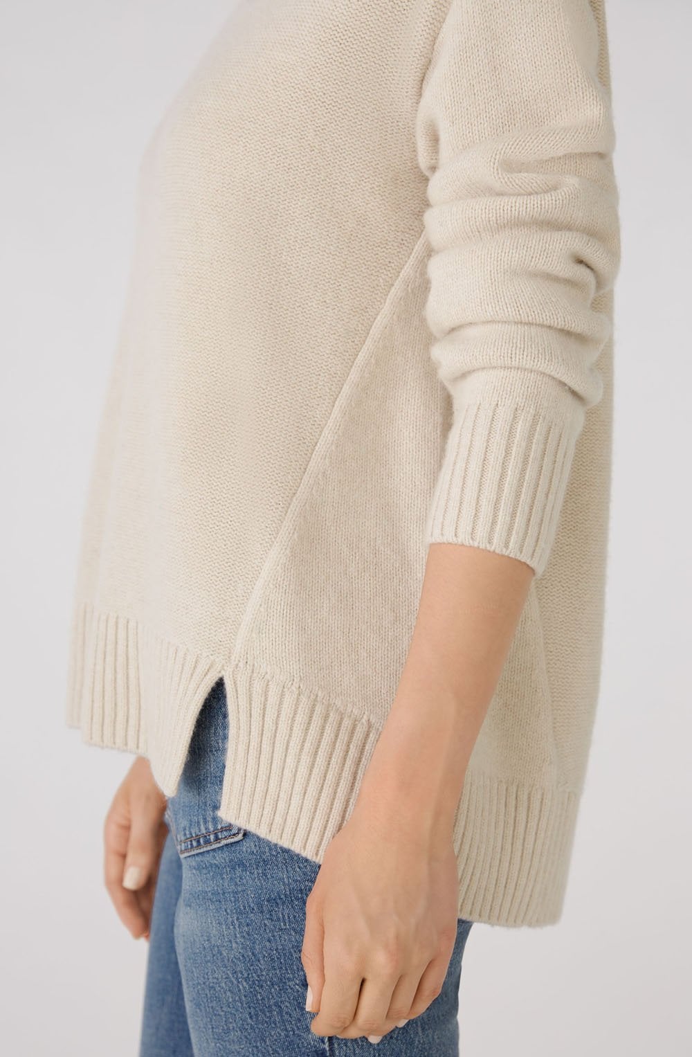 Light Beige Relaxed Rolled Turtle Neck Jumper