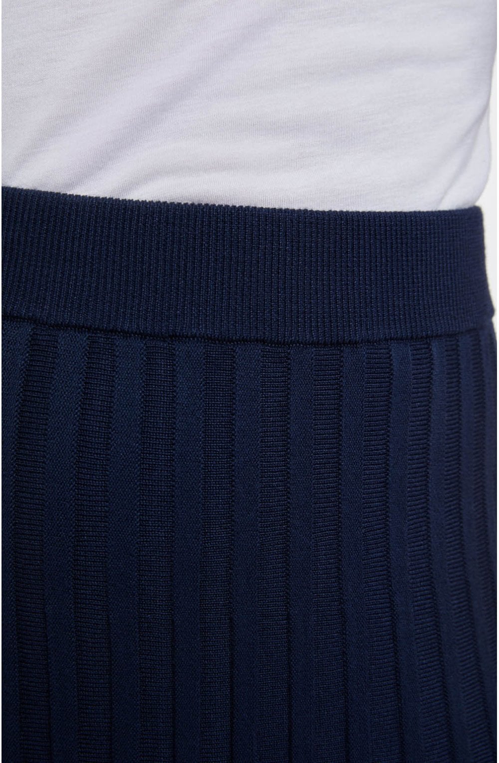 Navy Pleated Knit Skirt