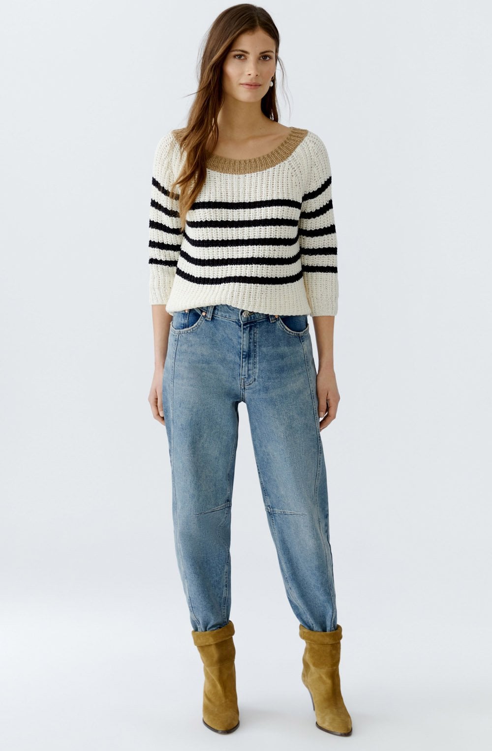 Off White and Black Striped Tape Yarn Pullover