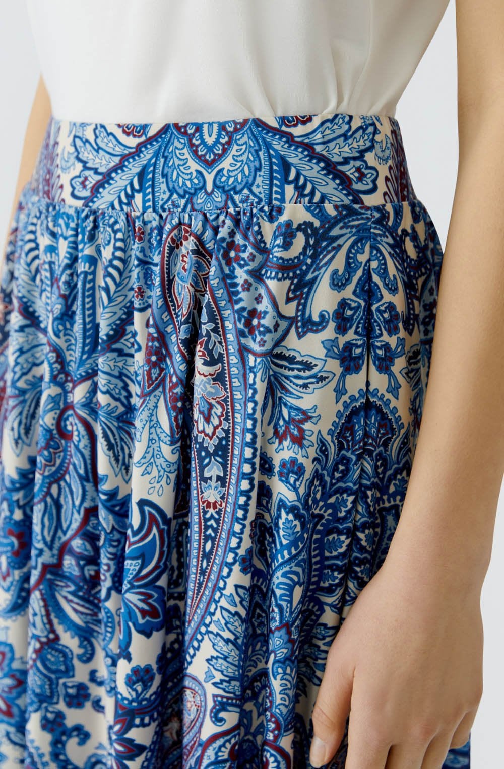 Off White Blue Paisley Print Maxi Skirt