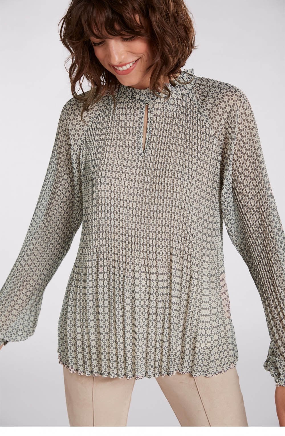 Patterned Pleated Blouse