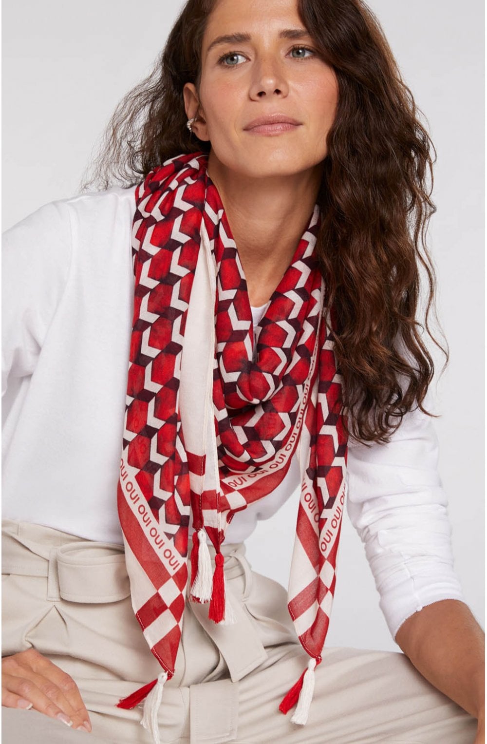 Red & White Geometric Print Scarf